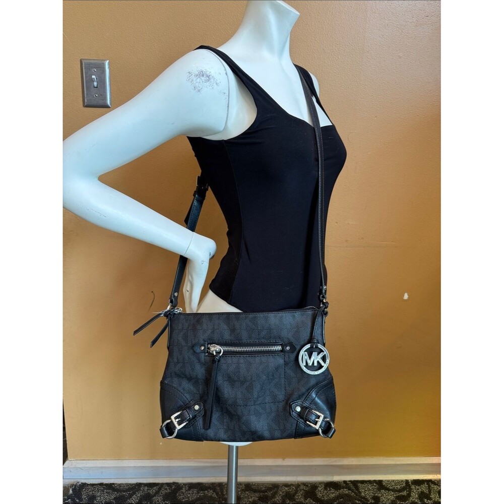 Michael Kors Fallon Medium Messenger Bag Crossbody Purse - Black Signature Logo